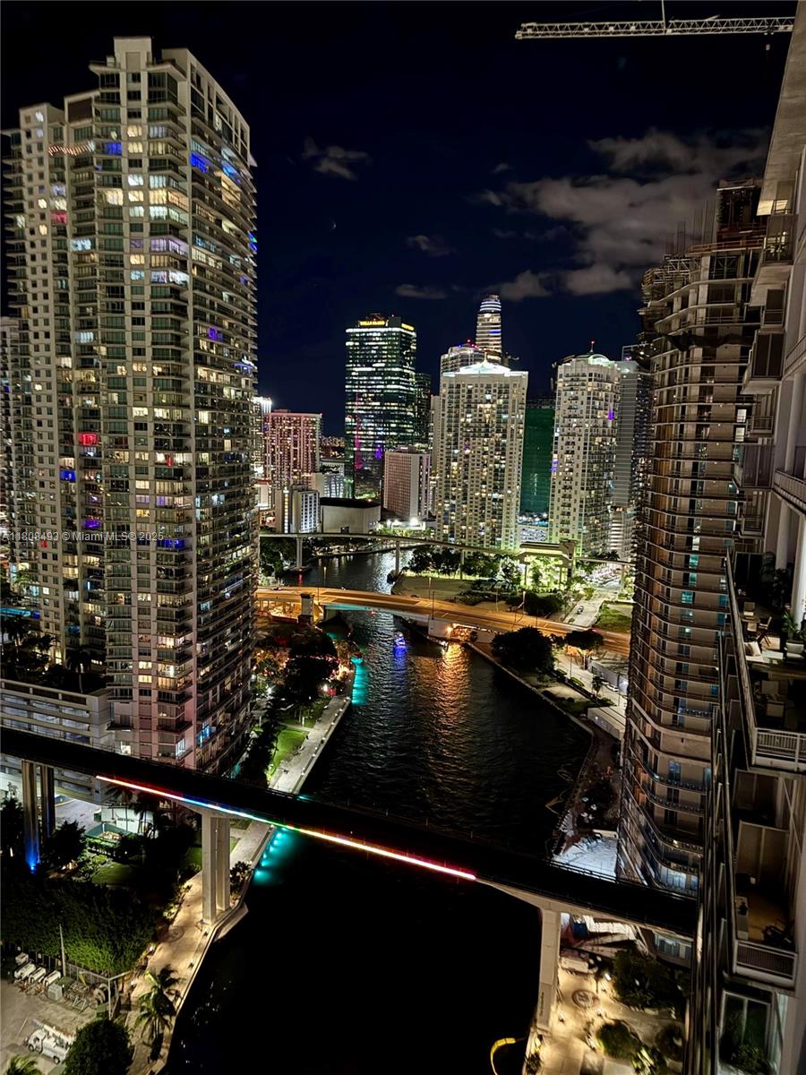 LATITUDE ON THE RIVER CON - Residential