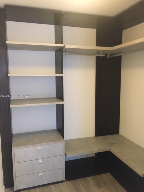 SLS LUX - Residential Lease