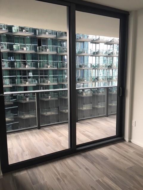 SLS LUX - Residential Lease