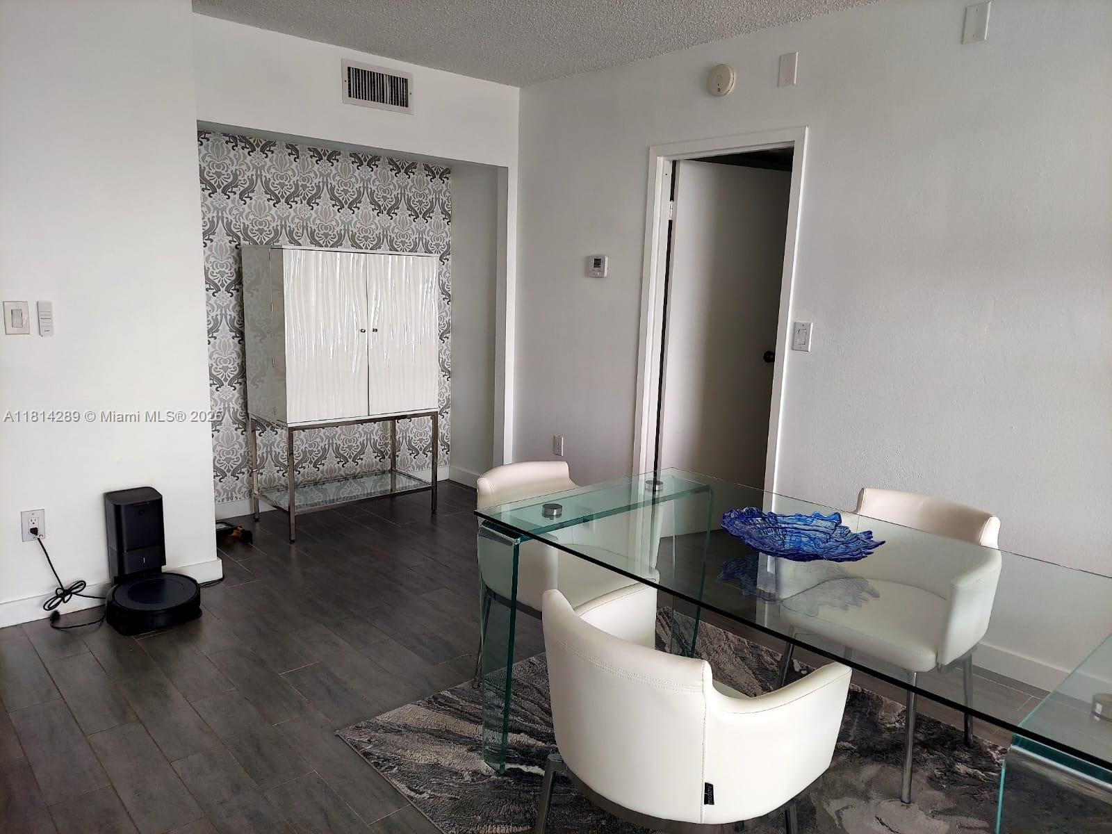 AVENTURA ELDORADO CONDO - Residential Lease