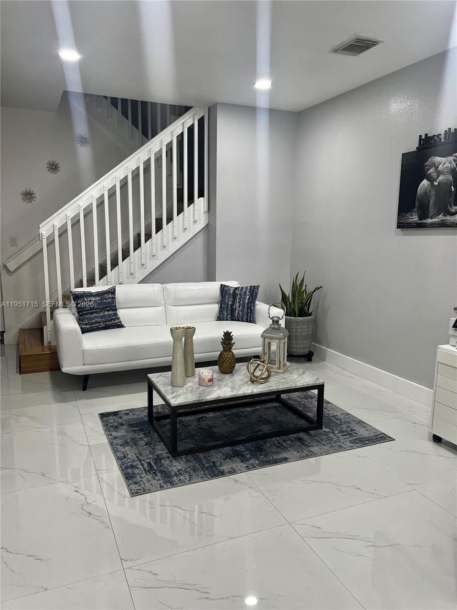 KENDALLAND - Residential