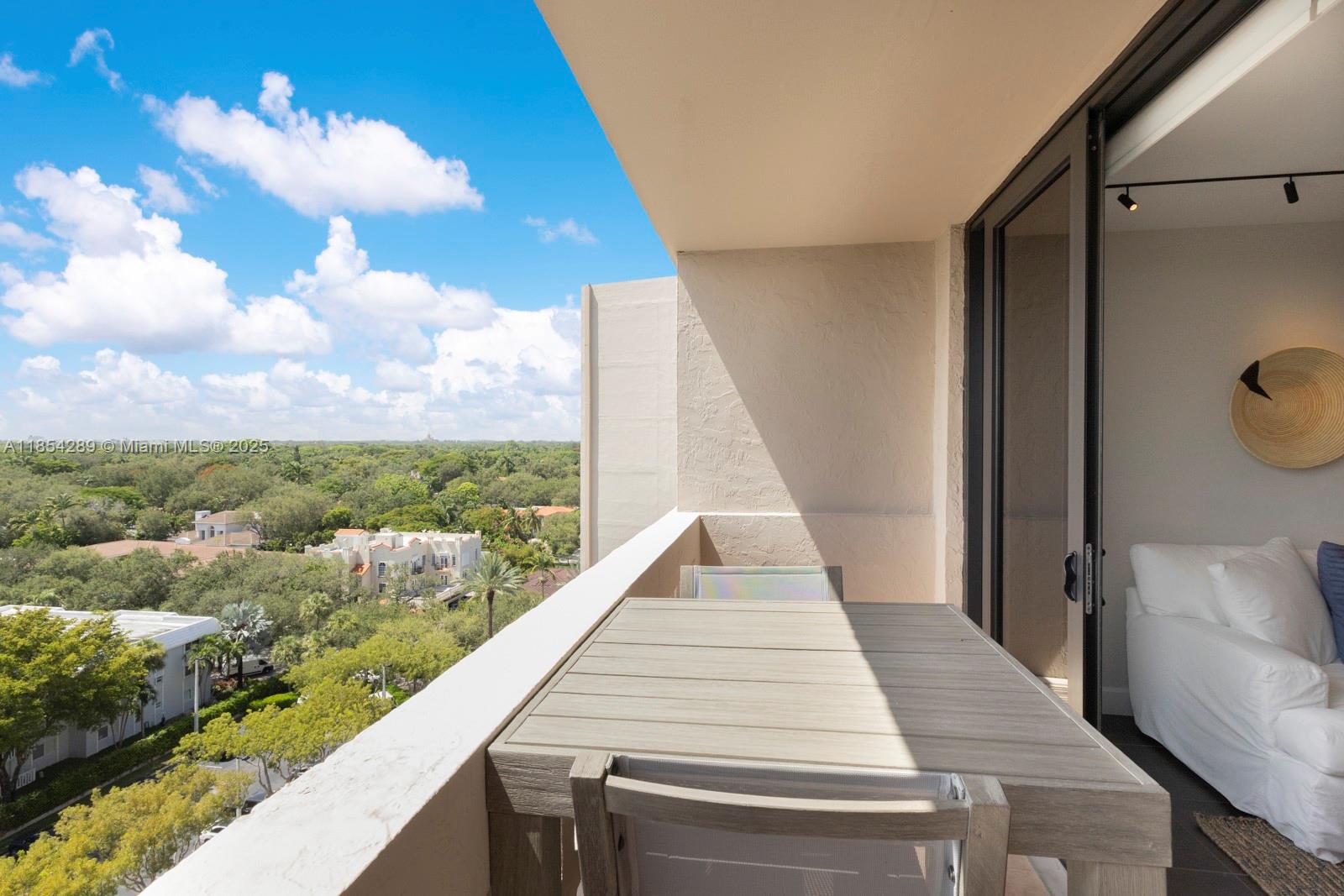 GABLES WATERWAY TOWERS CO - Residential