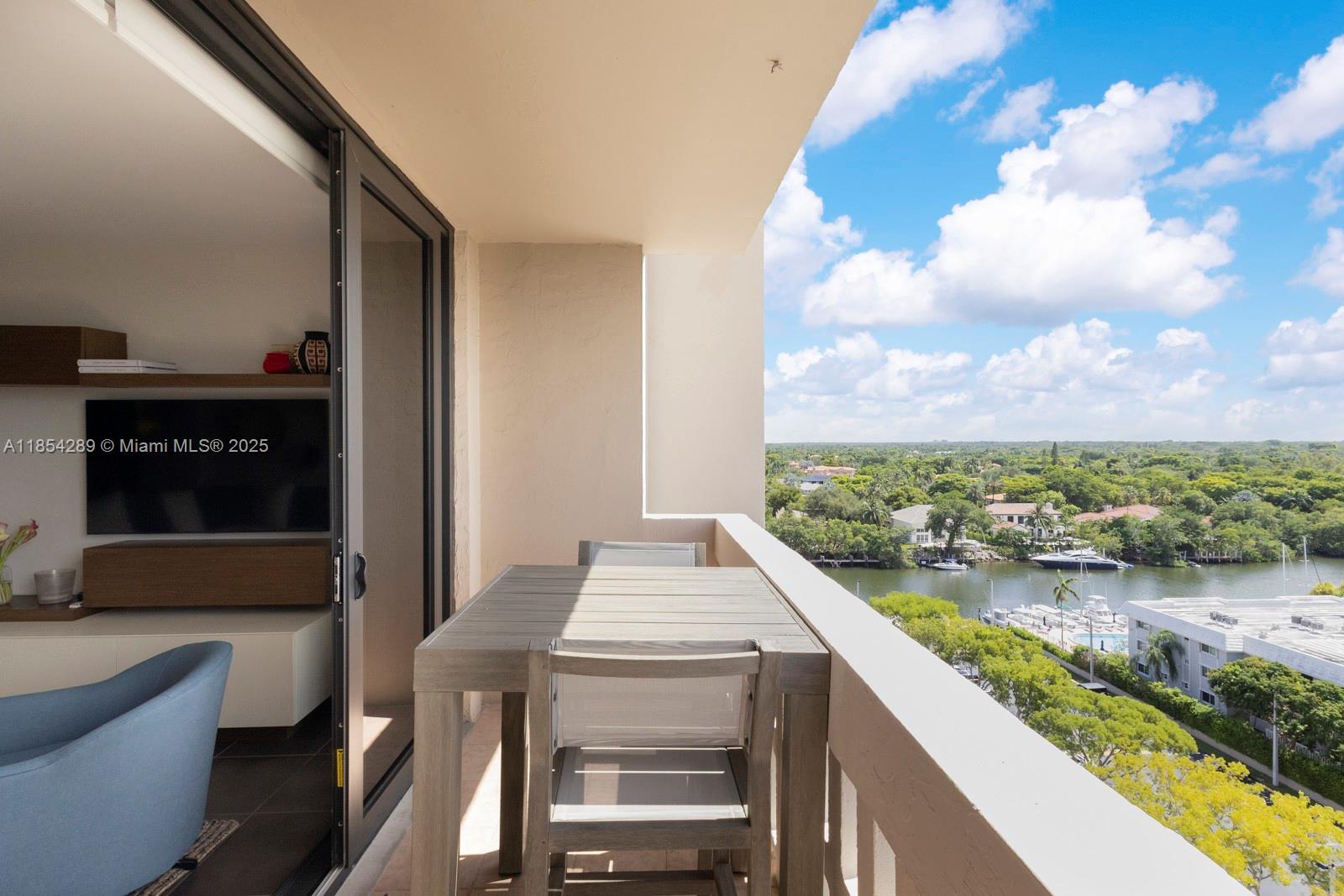 GABLES WATERWAY TOWERS CO - Residential