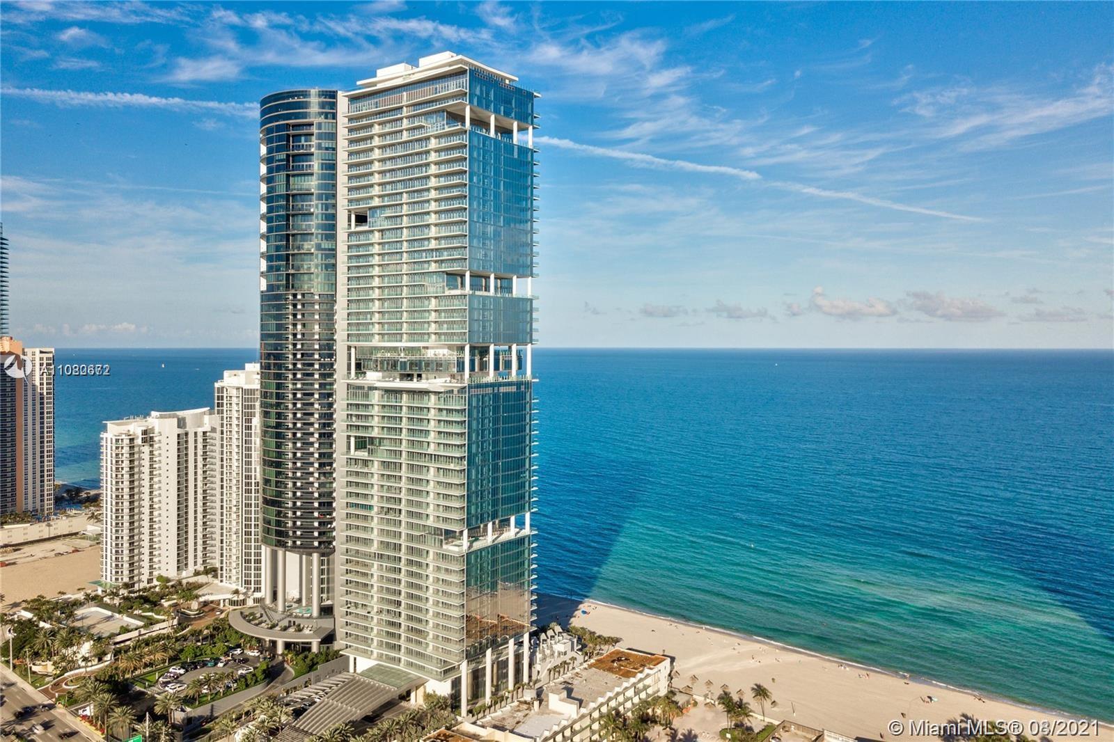 TURNBERRY OCEAN CLUB - Residential