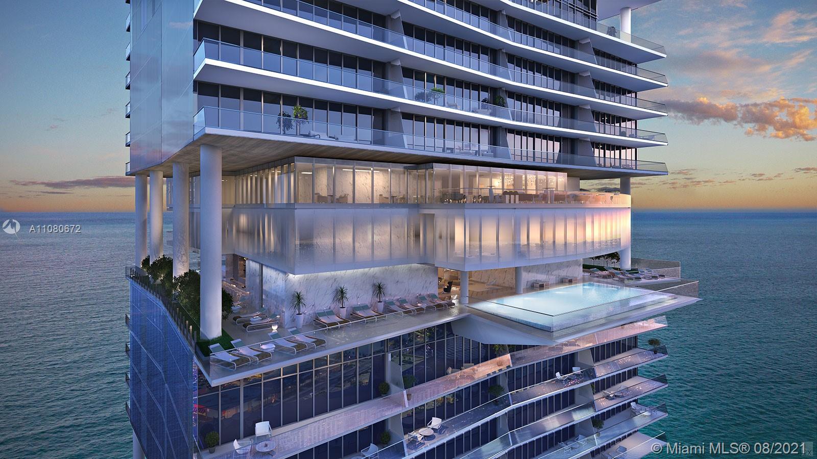 TURNBERRY OCEAN CLUB - Residential