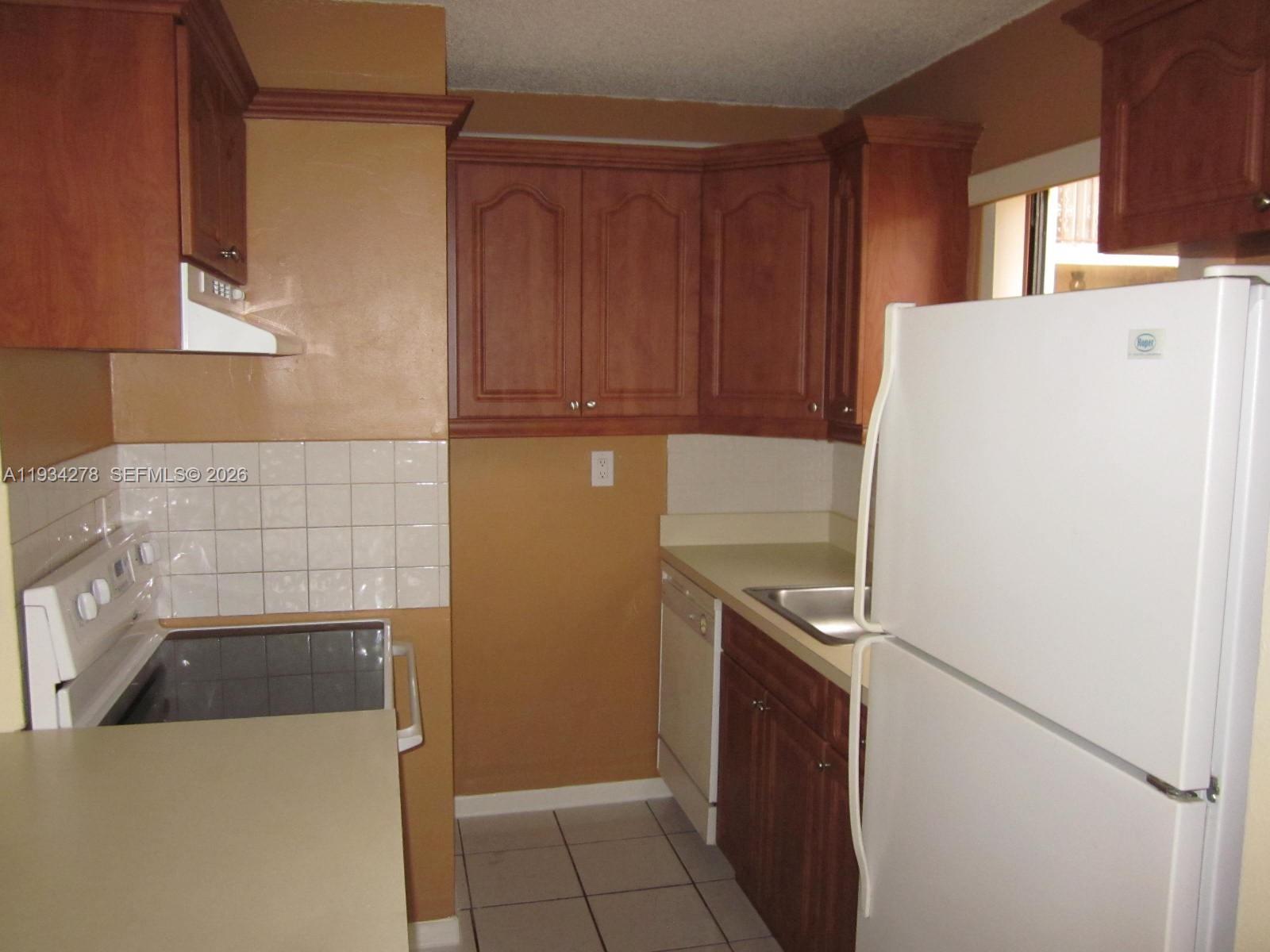 1121 SW 122 AV 314