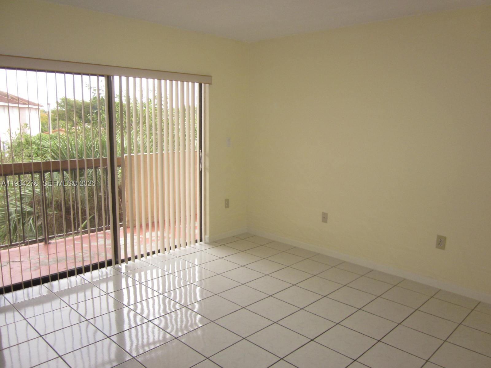 1121 SW 122 AV 314