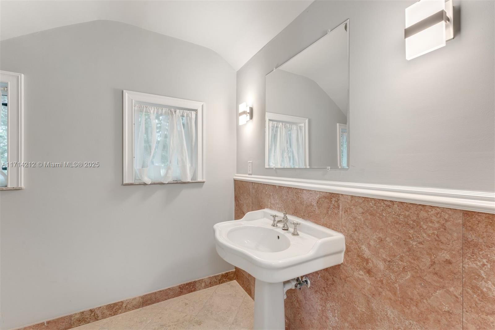 RIVO ALTO AMD - Residential