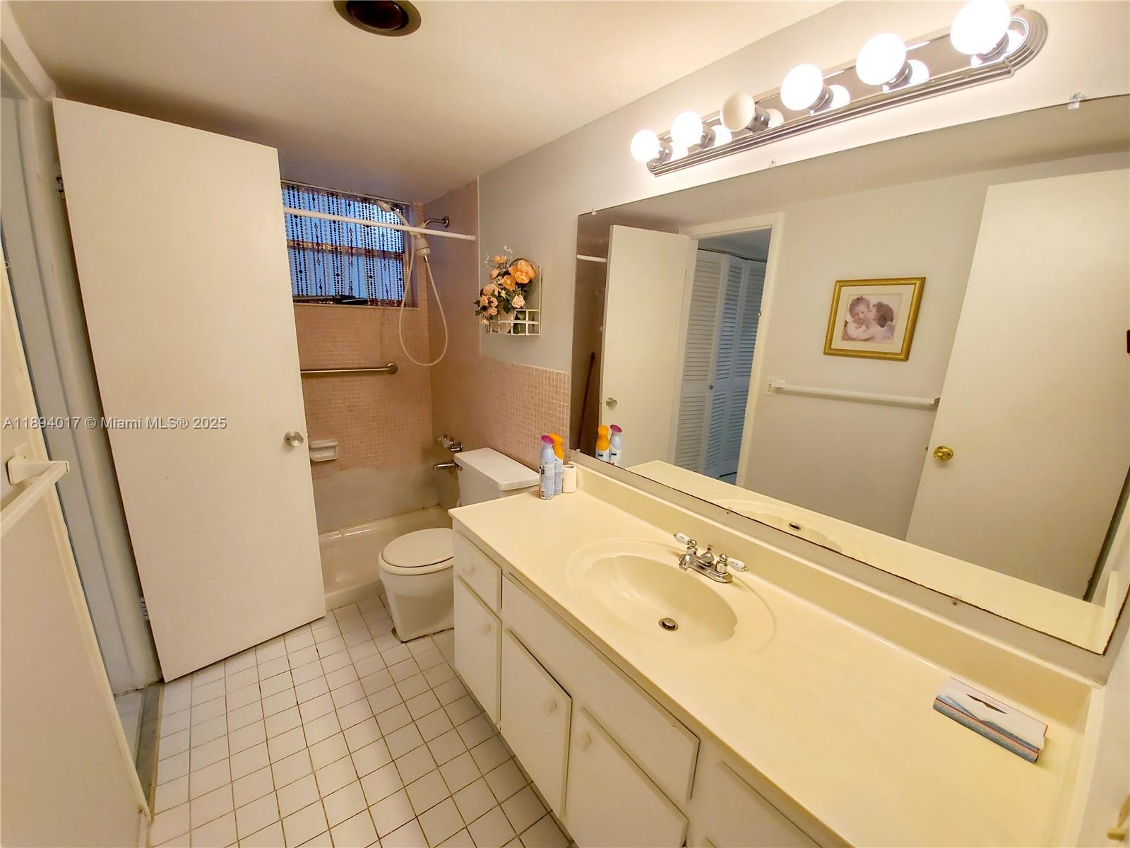 APRIL BREEZE CONDO - Residential Lease