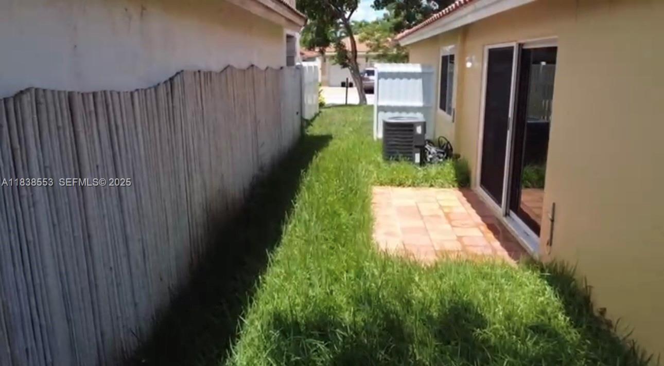 SAWGRASS PLANTATION - Residential