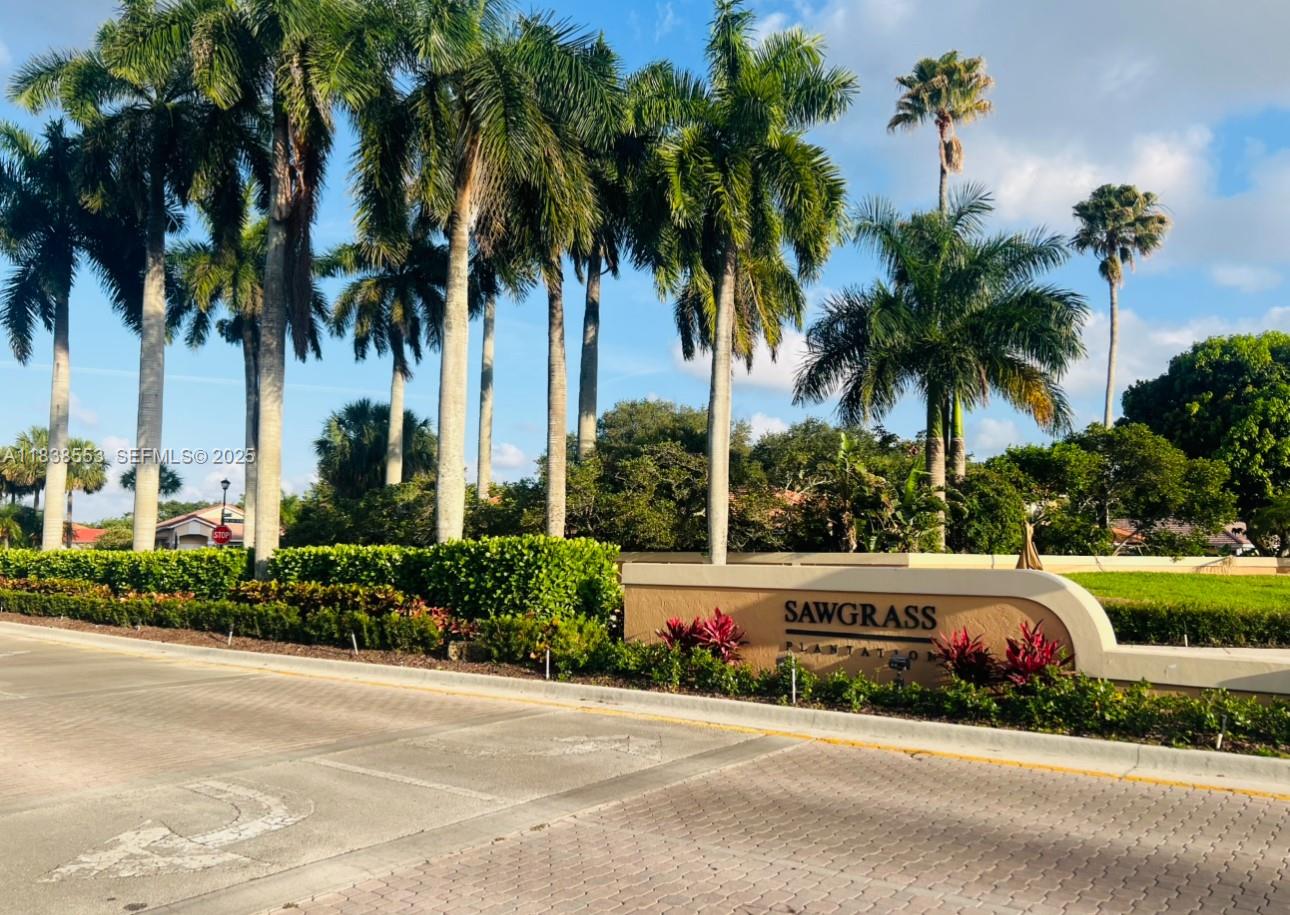 SAWGRASS PLANTATION - Residential