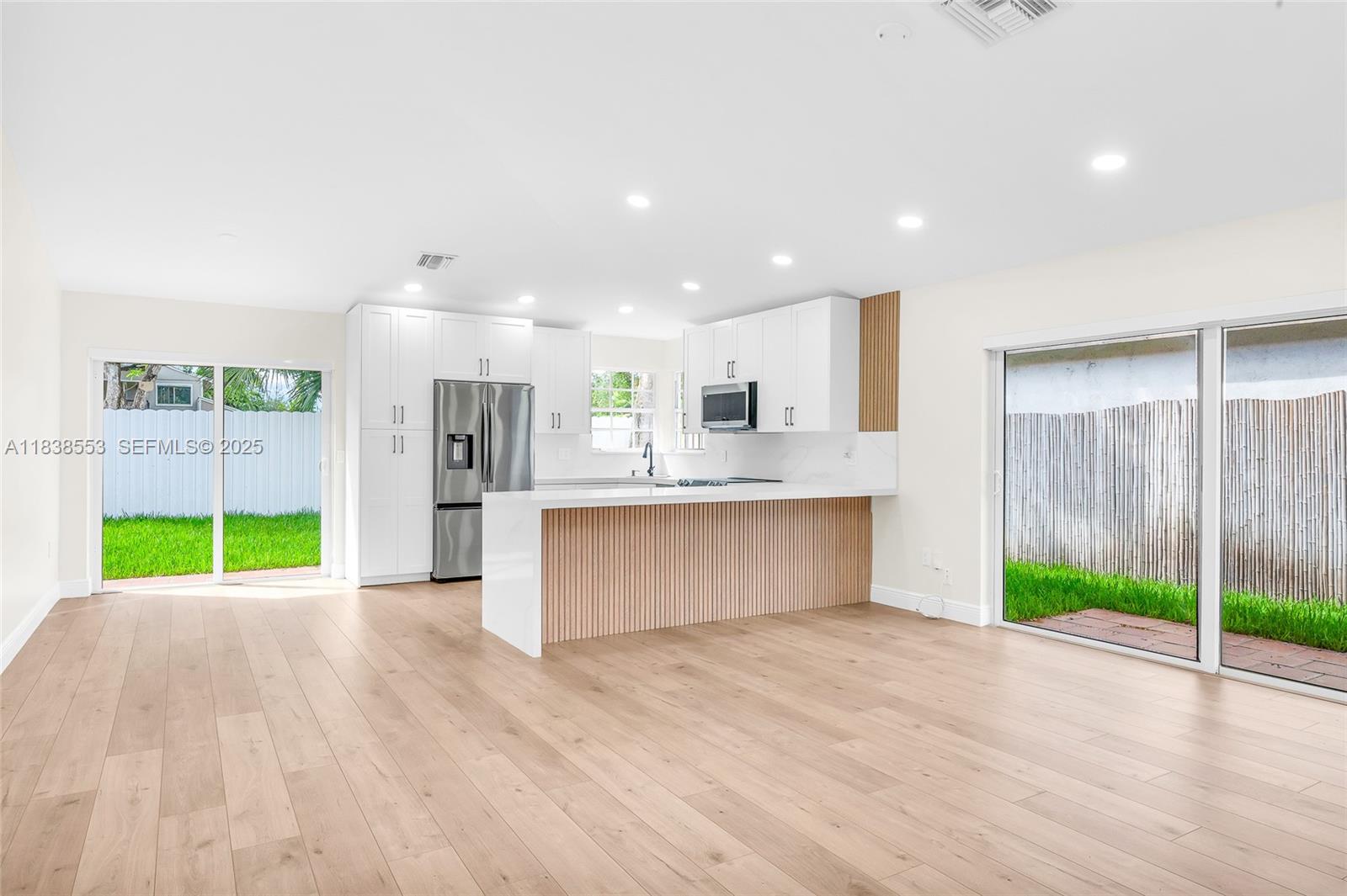 SAWGRASS PLANTATION - Residential