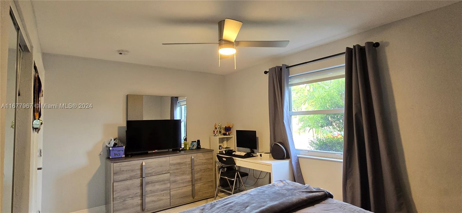 BROADVIEW PARK - Residential