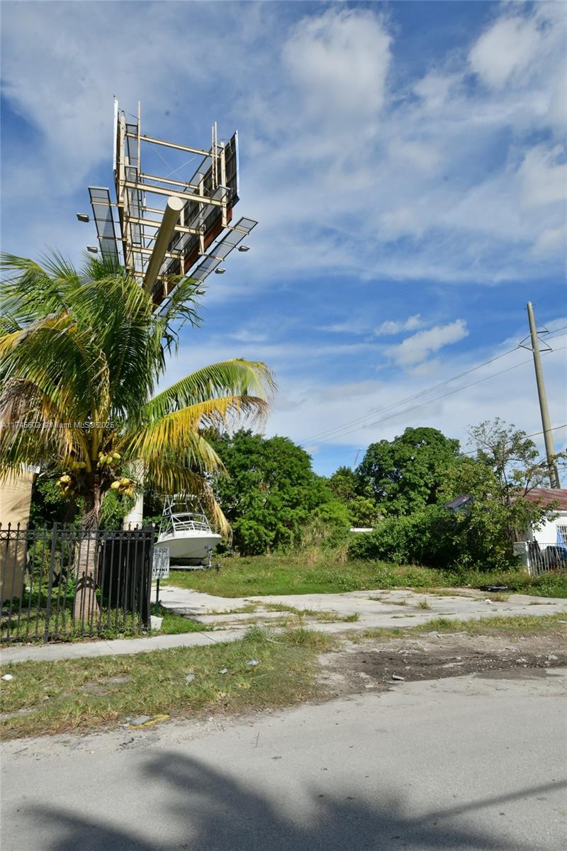 Bay Vista Park - Land