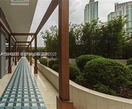801 SMA RESIDENCES CONDO - Residential