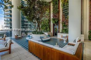 801 SMA RESIDENCES CONDO - Residential