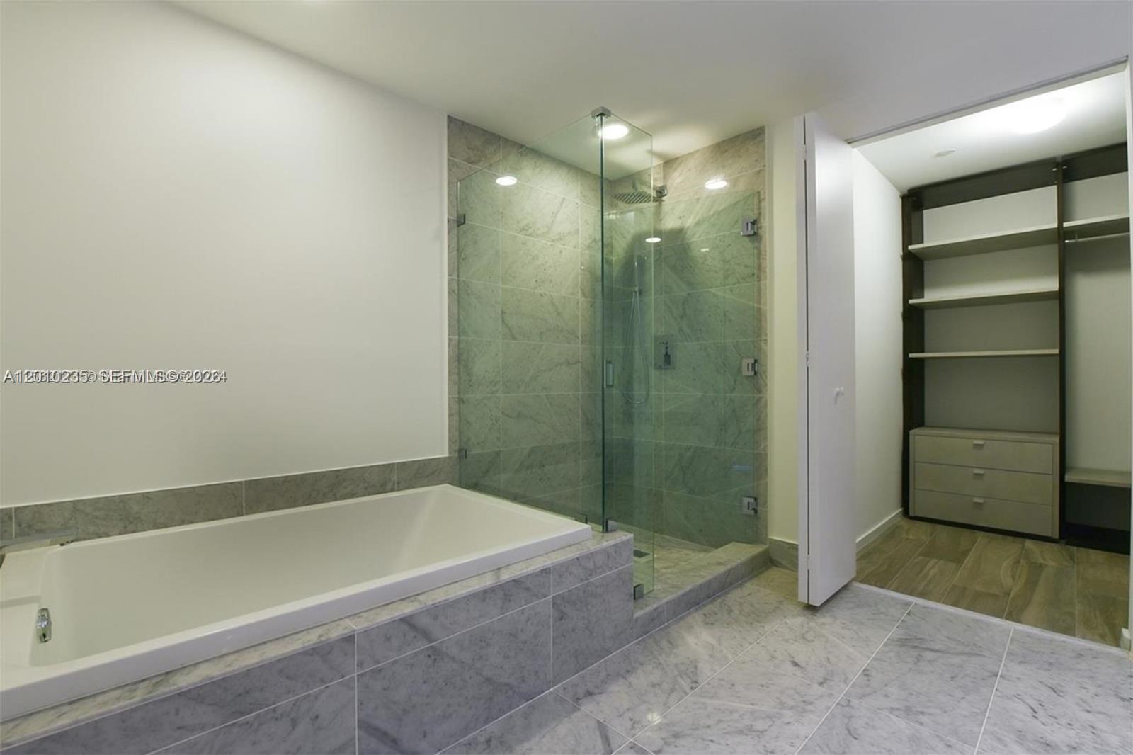 801 SMA RESIDENCES CONDO - Residential