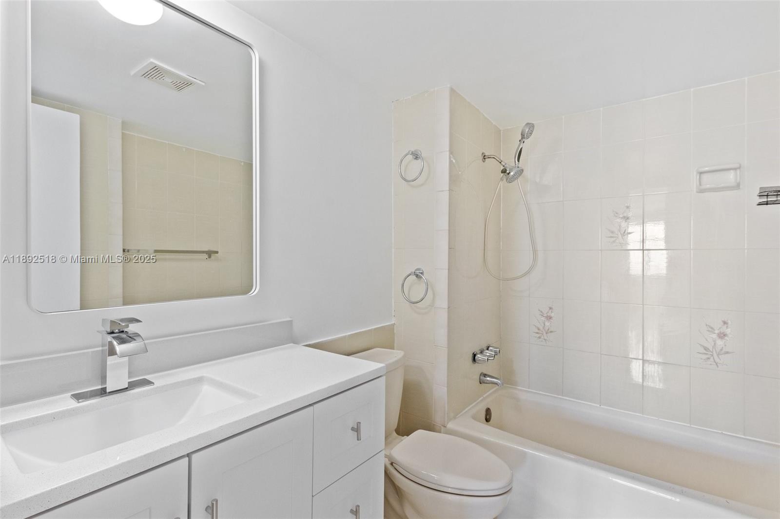 OCEAN PARK CONDO - Residential Lease