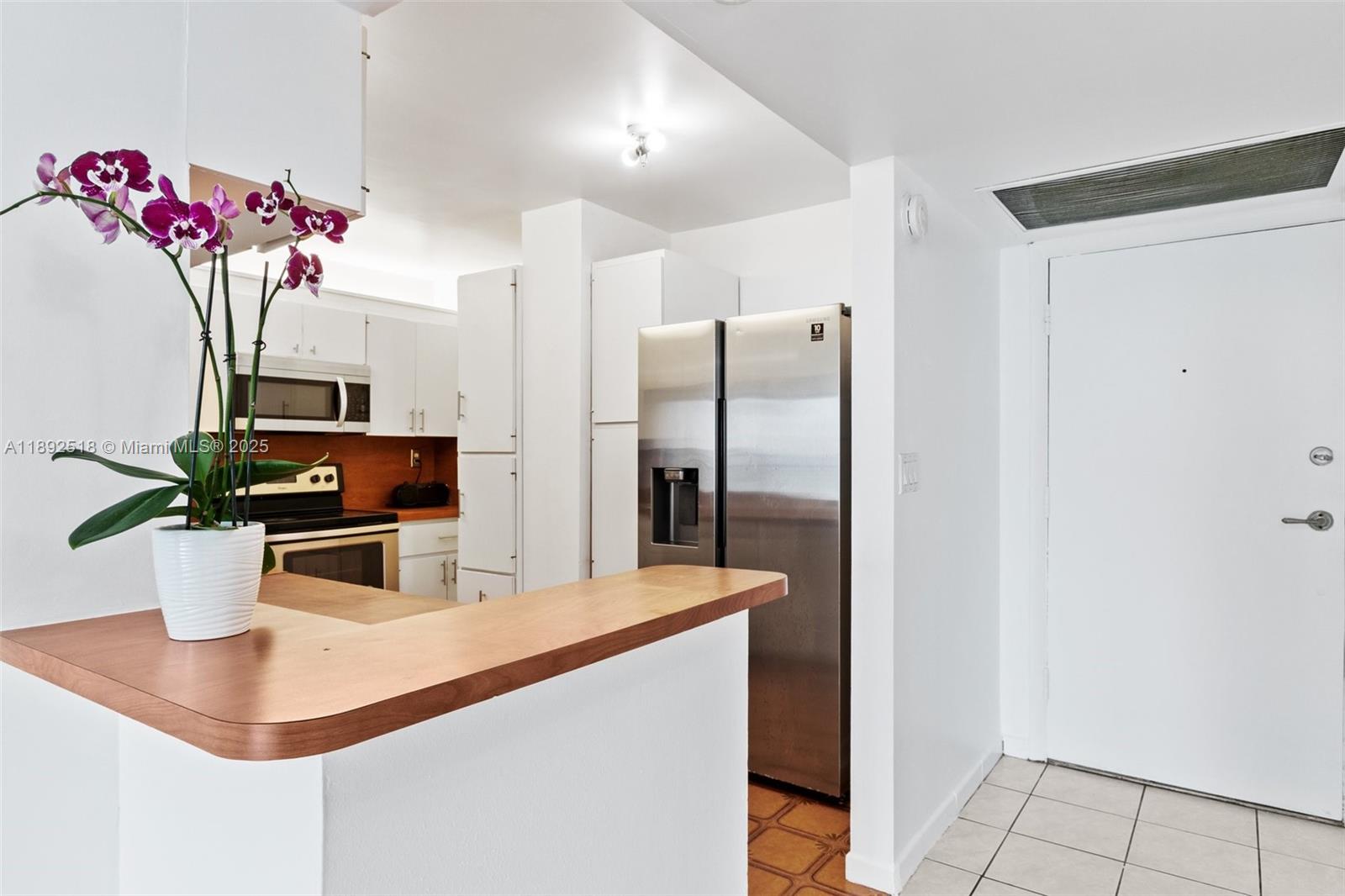 OCEAN PARK CONDO - Residential Lease