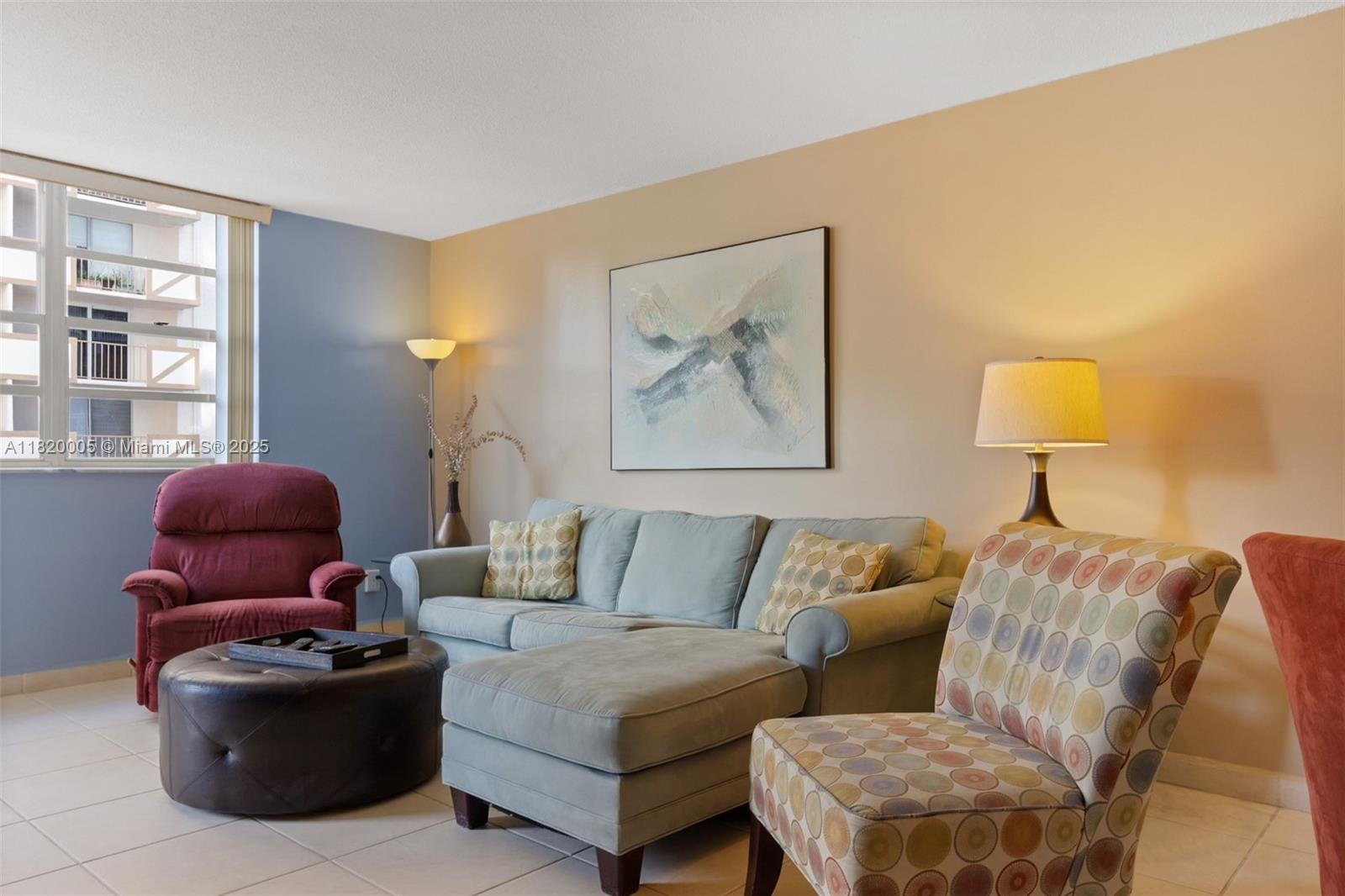 PLAZA TOWERS SOUTH CONDO - Residential