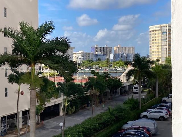 PLAZA TOWERS SOUTH CONDO - Residential