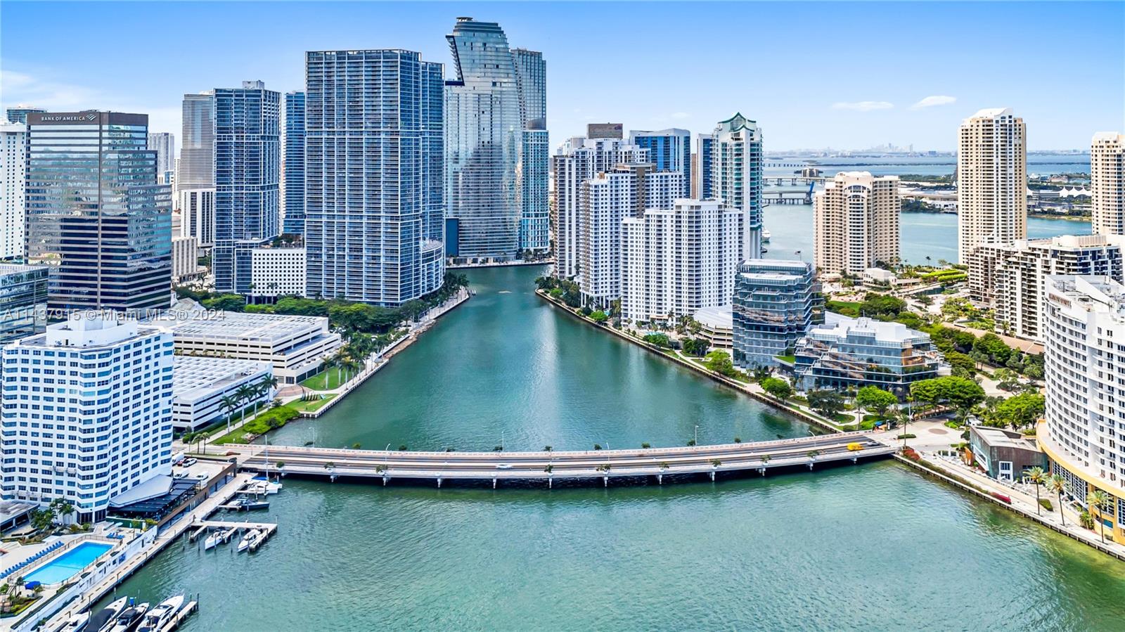 THREE TEQUESTA POINT COND - Residential