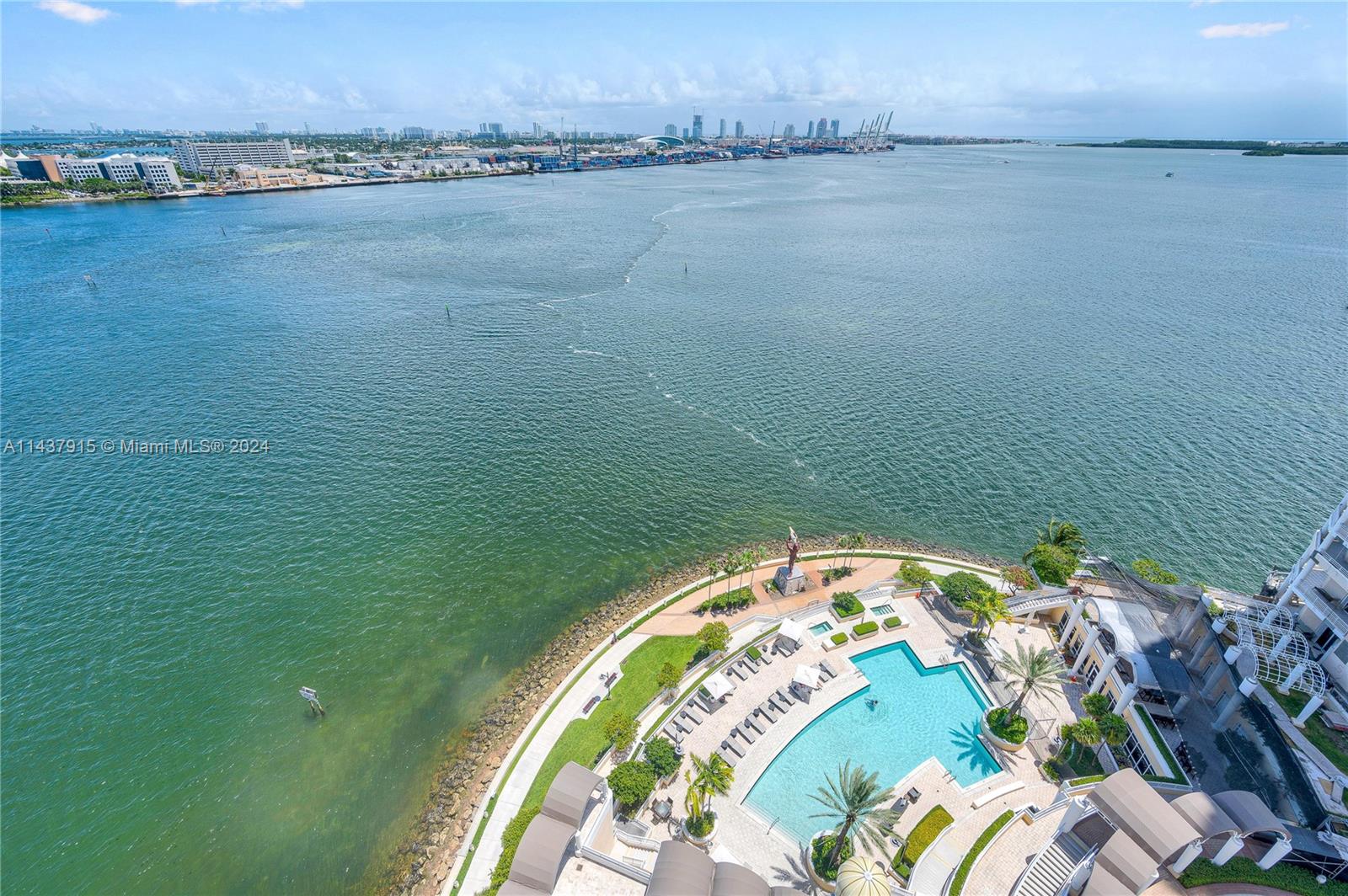 THREE TEQUESTA POINT COND - Residential