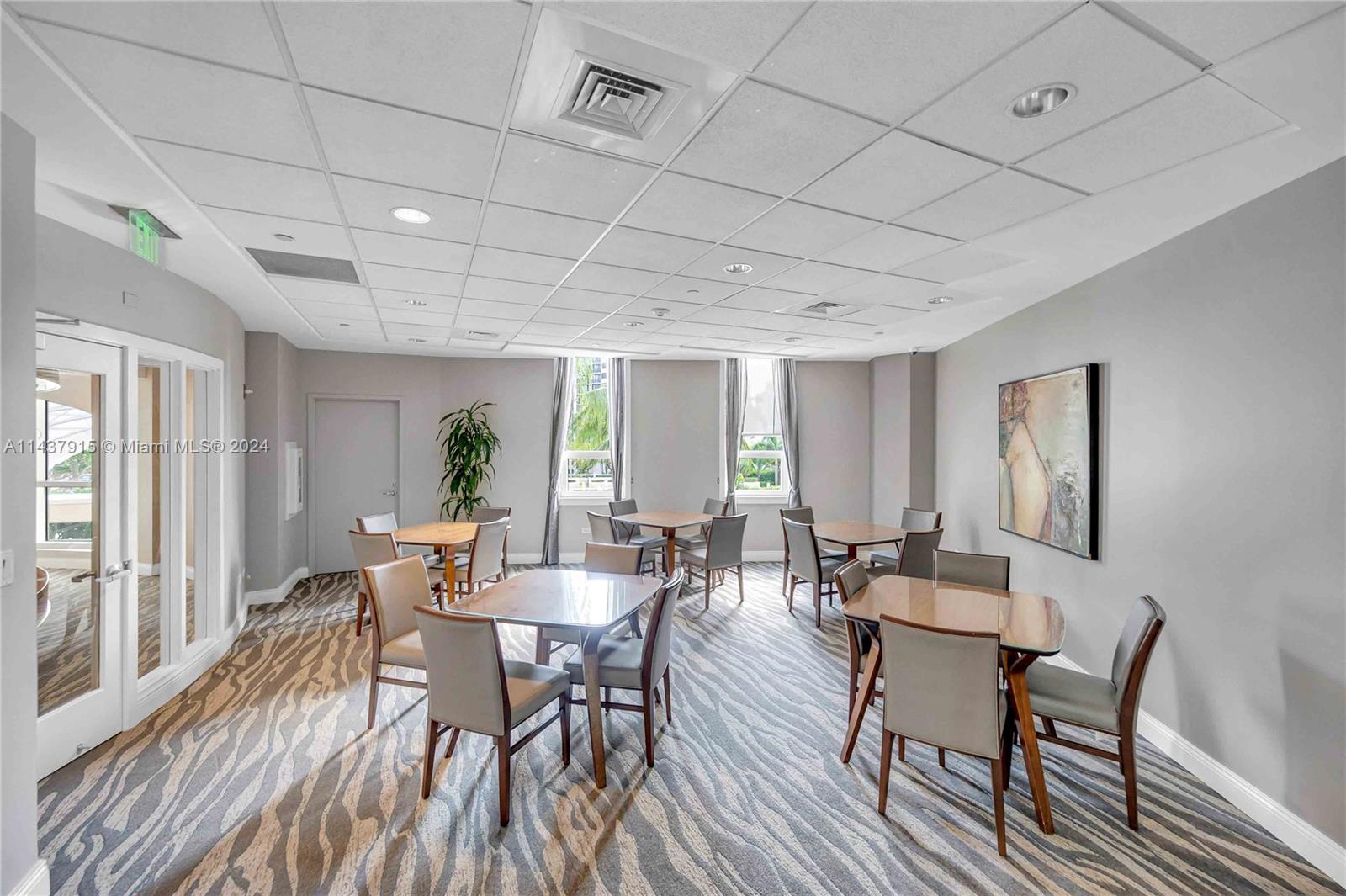 THREE TEQUESTA POINT COND - Residential