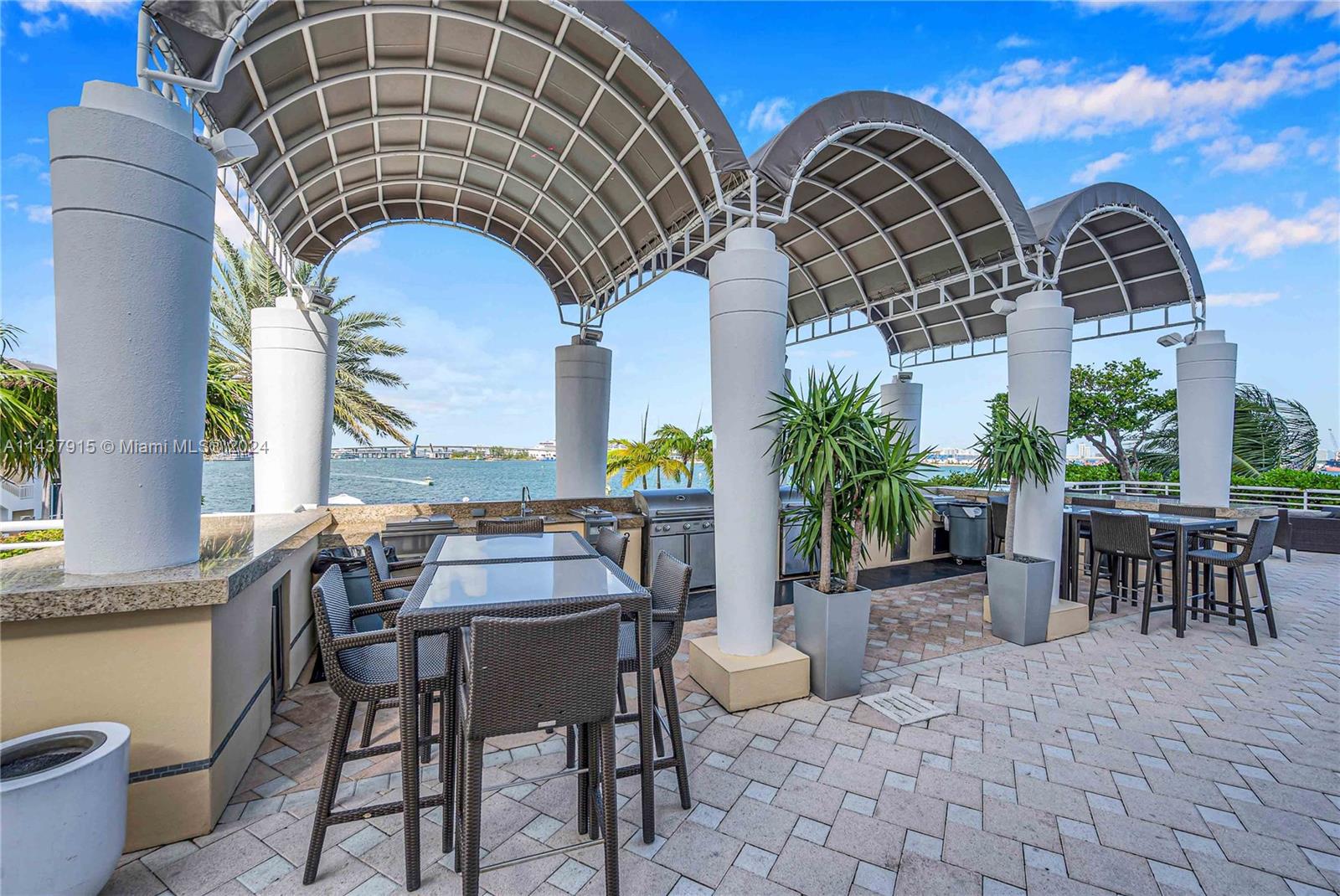 THREE TEQUESTA POINT COND - Residential