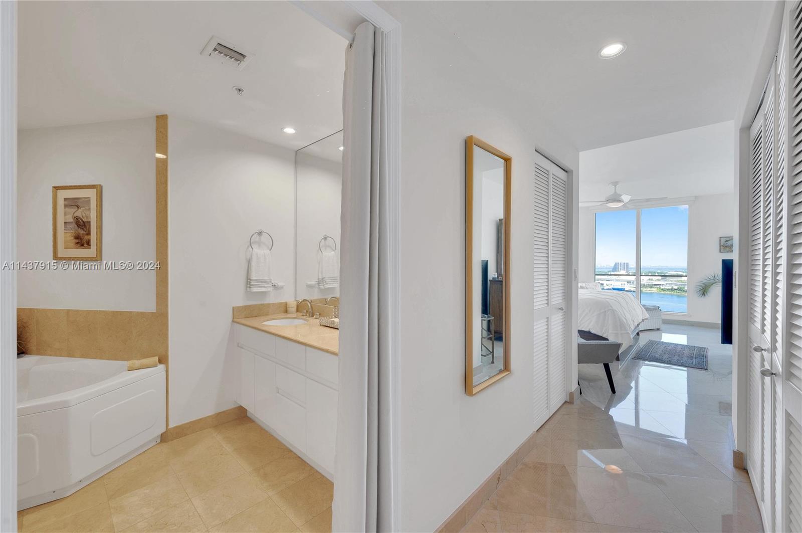 THREE TEQUESTA POINT COND - Residential