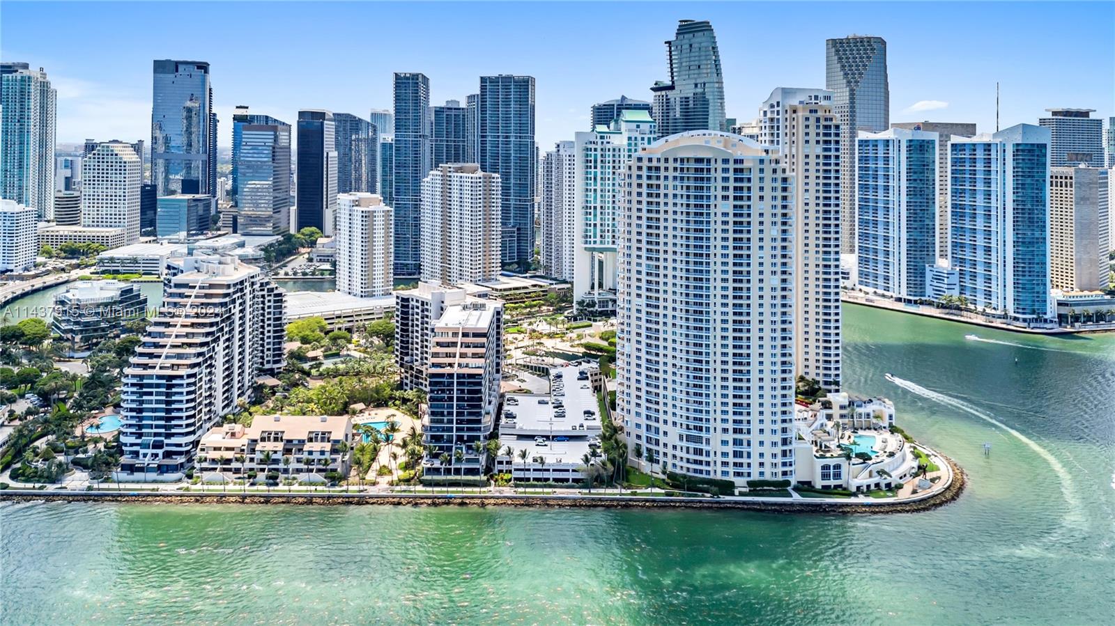 THREE TEQUESTA POINT COND - Residential