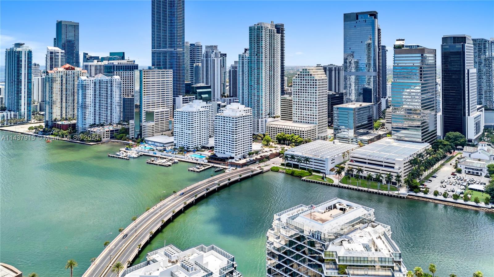 THREE TEQUESTA POINT COND - Residential