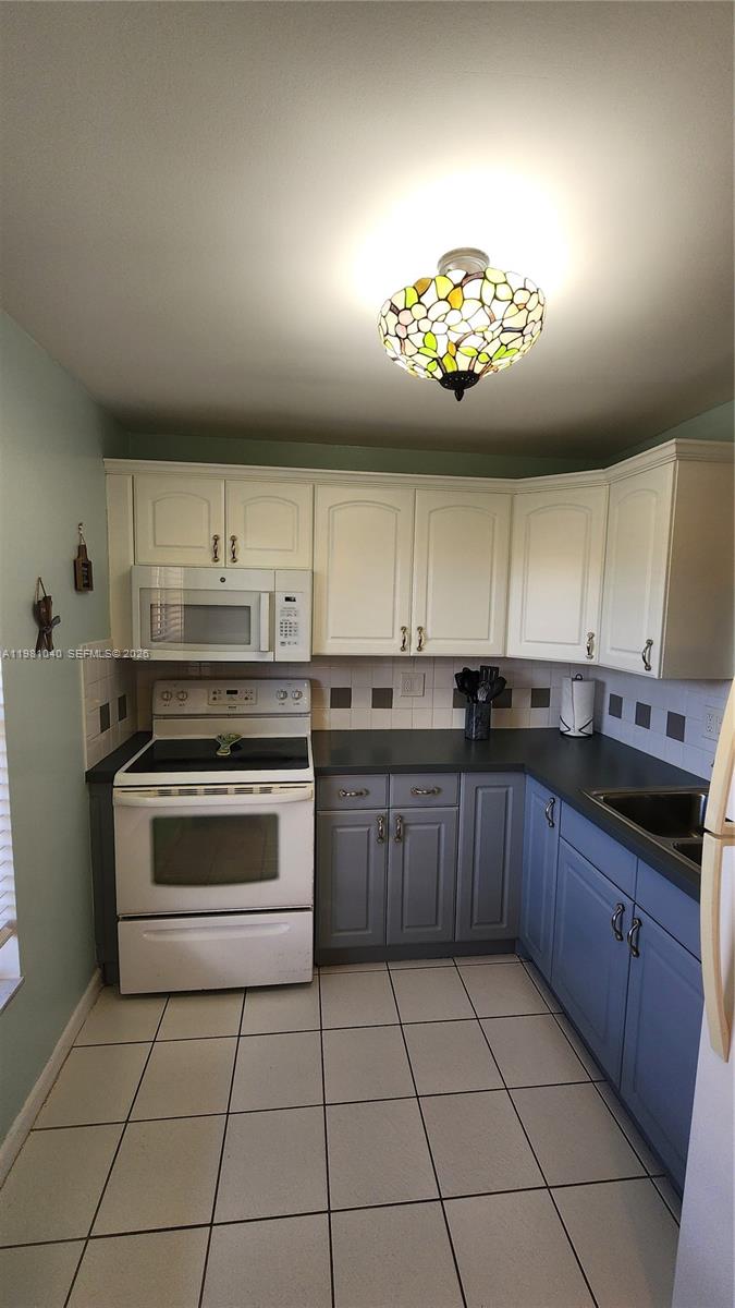 BERMUDA CLUB NINE CONDO - Residential