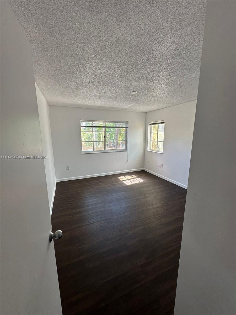 4848 N State Road 7 4306