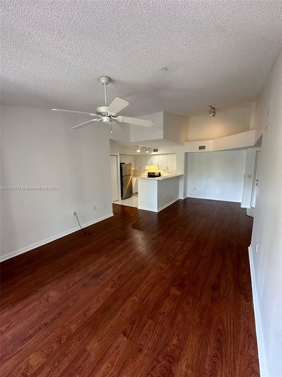 4848 N State Road 7 4306