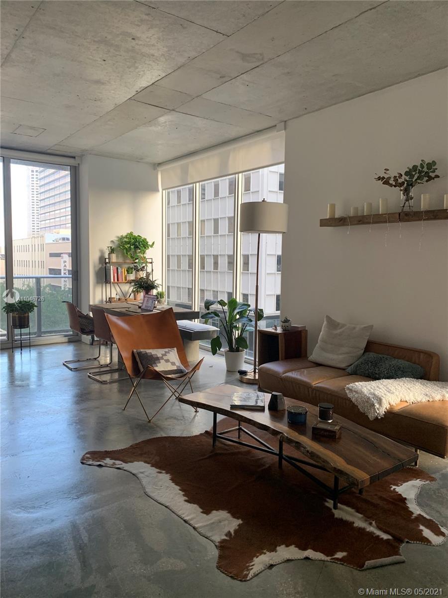 CENTRO CONDO - Residential Lease