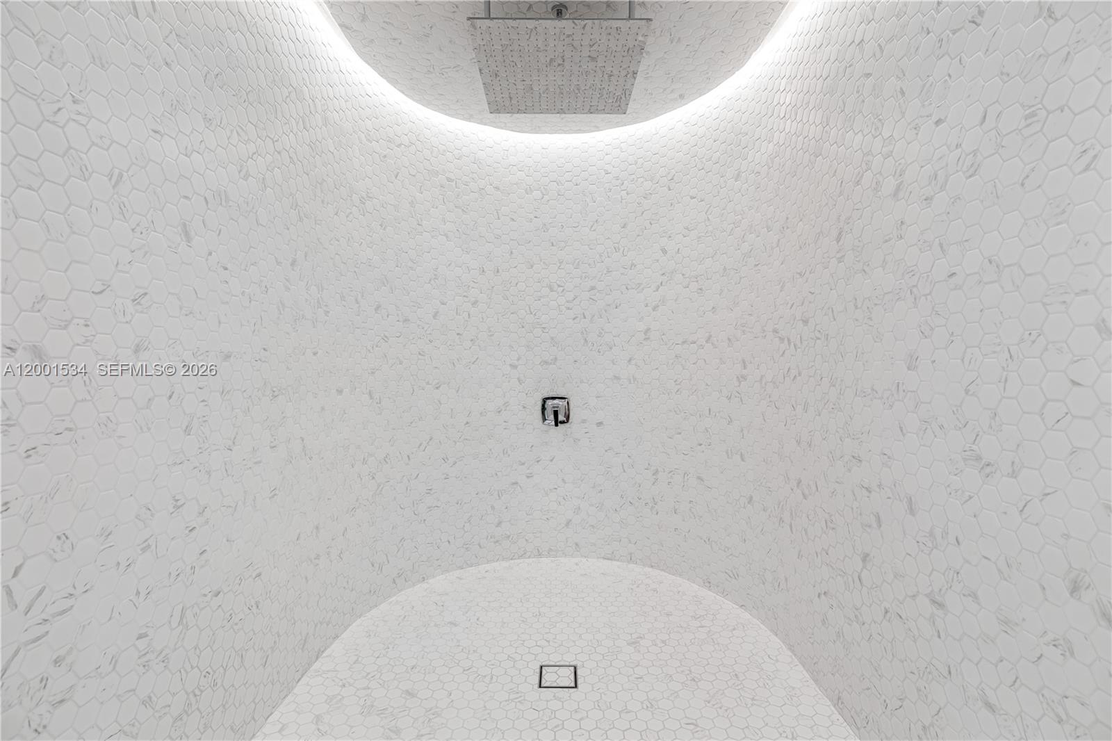 TOWN OF MODELO (DANIA) B- - Residential Lease