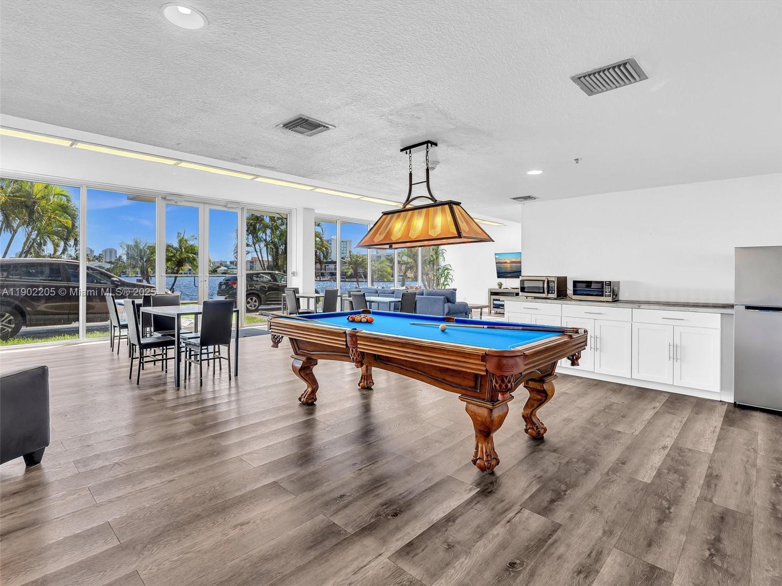 REEF SOUTH CONDO - Residential