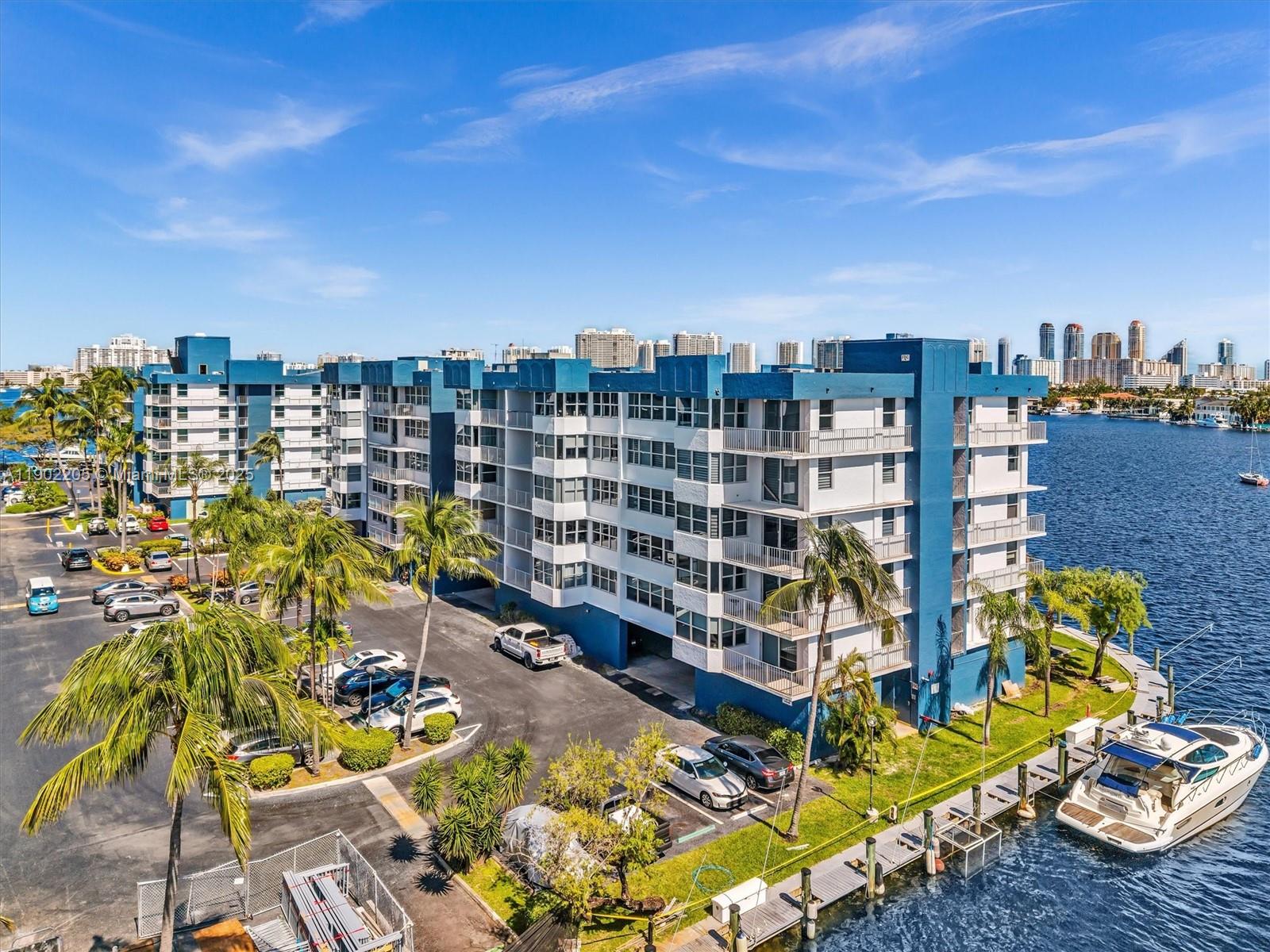 REEF SOUTH CONDO - Residential