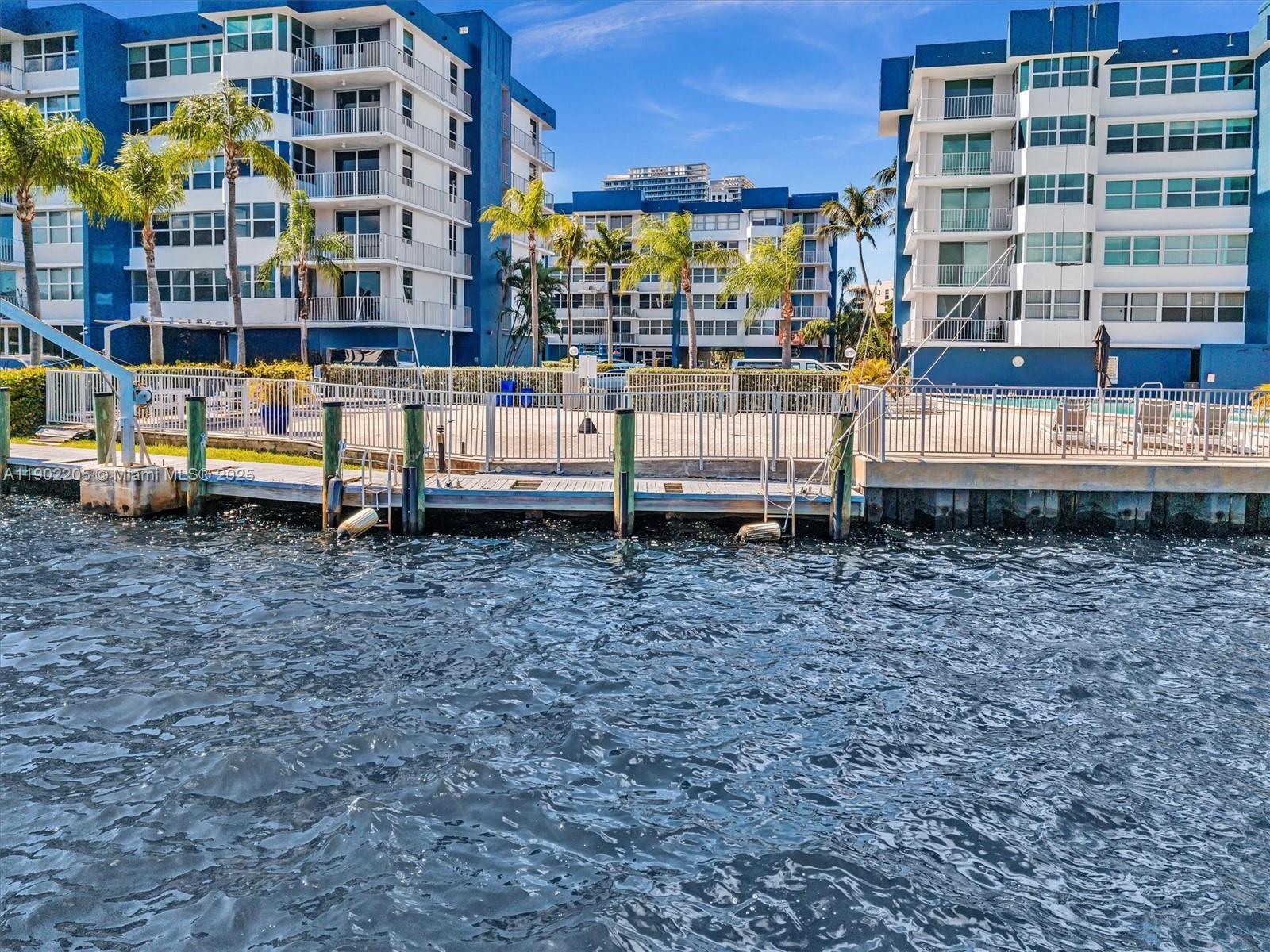 REEF SOUTH CONDO - Residential