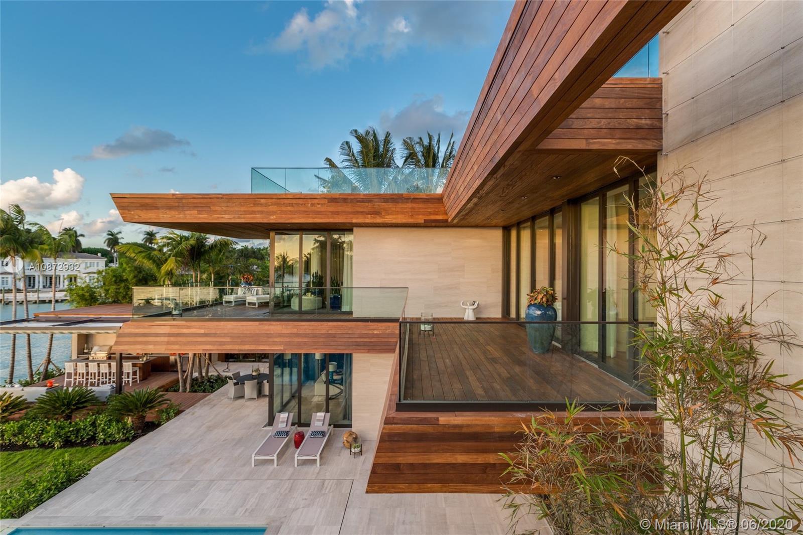 LA GORCE GOLF SUB - Residential