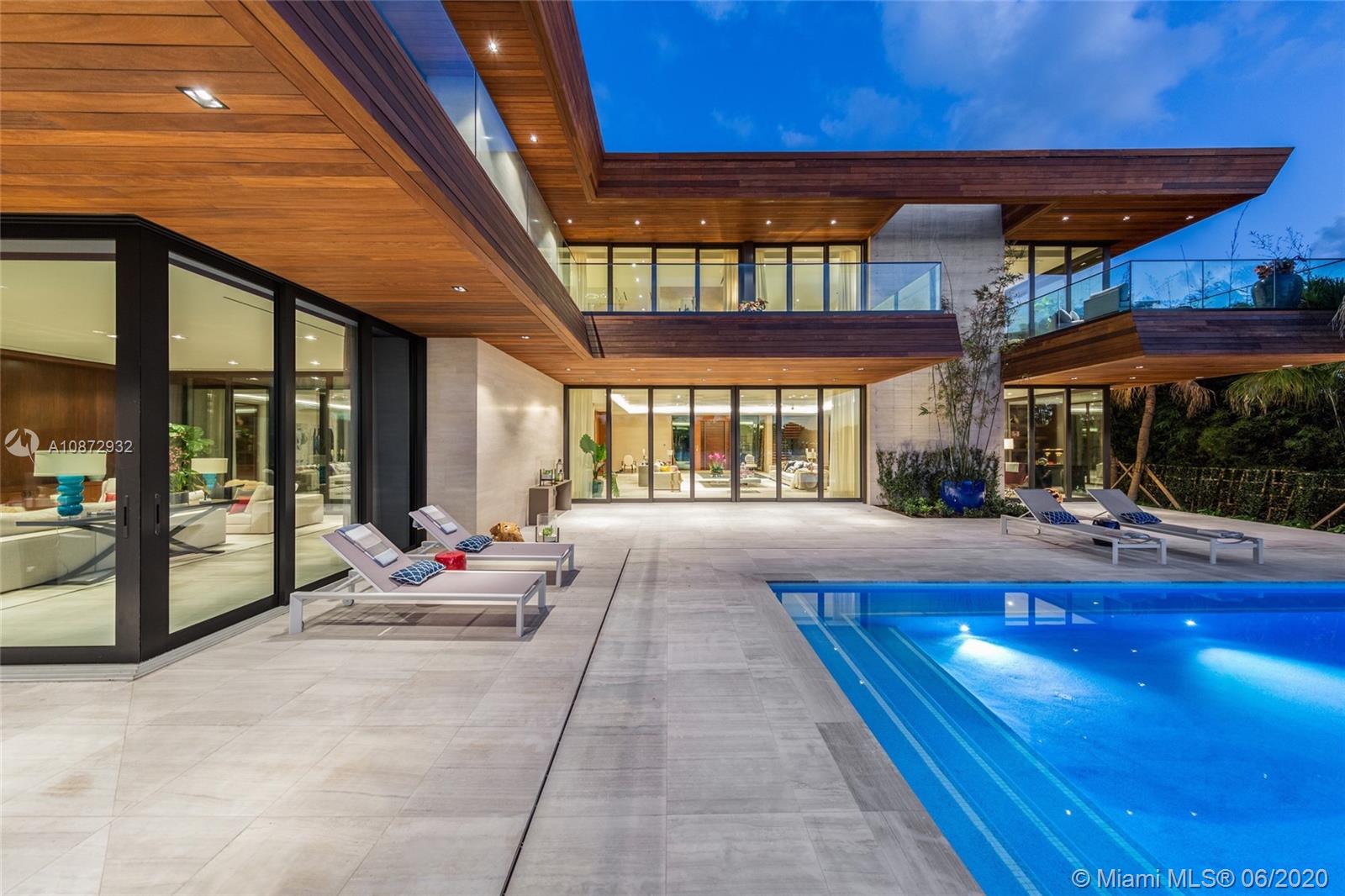 LA GORCE GOLF SUB - Residential