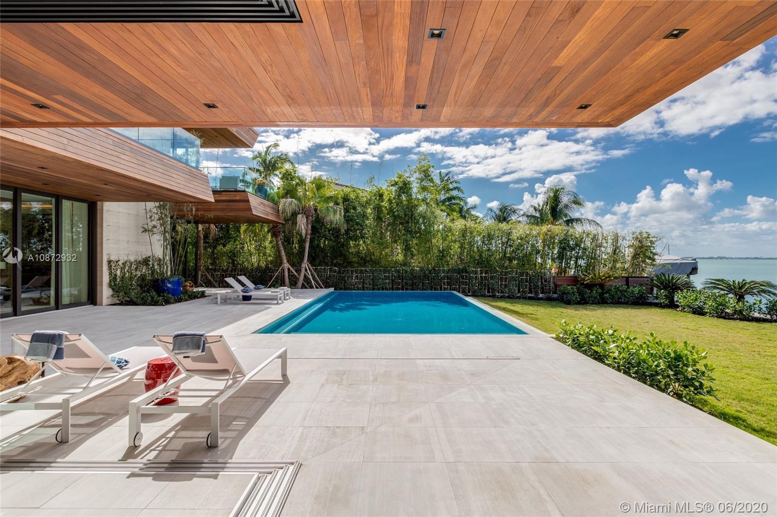 LA GORCE GOLF SUB - Residential