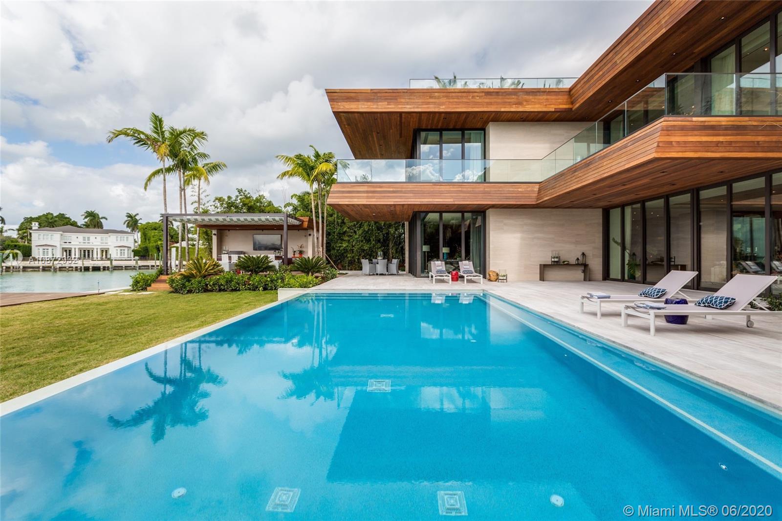 LA GORCE GOLF SUB - Residential