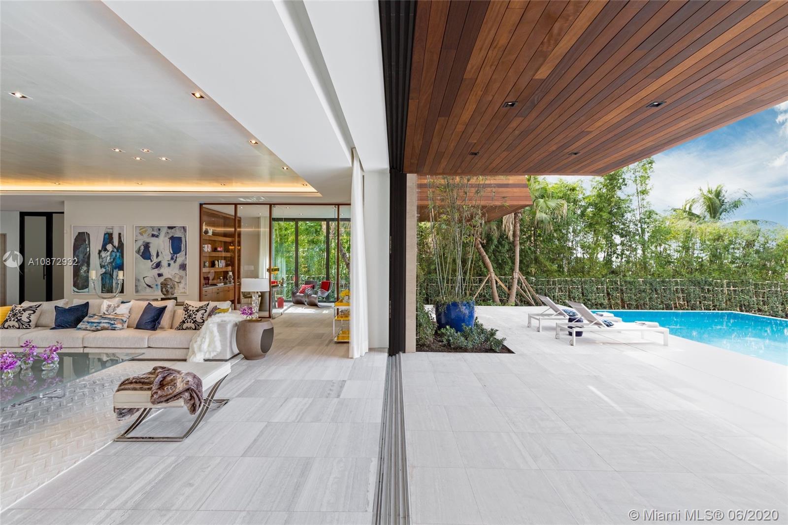 LA GORCE GOLF SUB - Residential