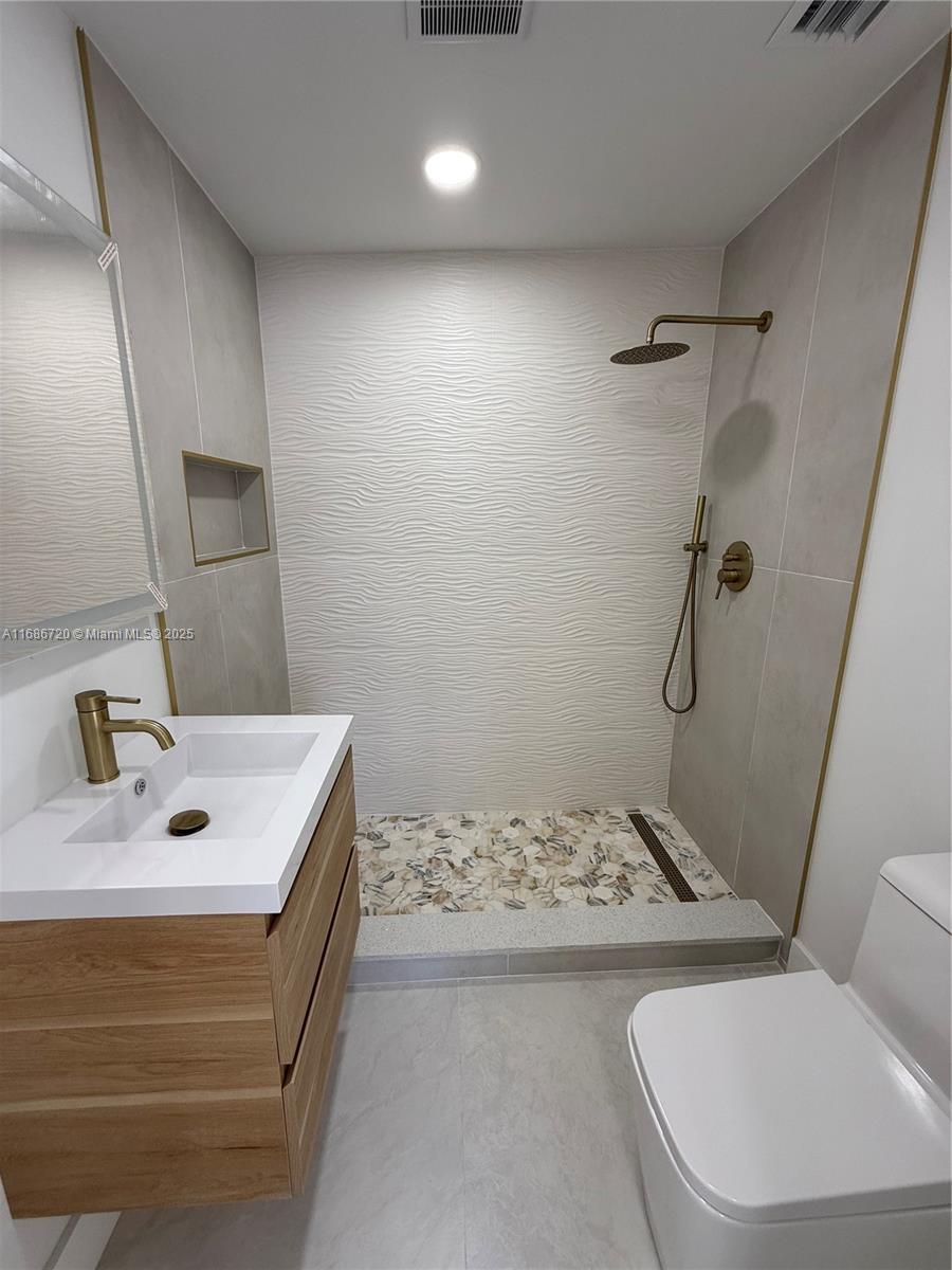 TROPICAL ESTATES 1ST ADDN - Residential