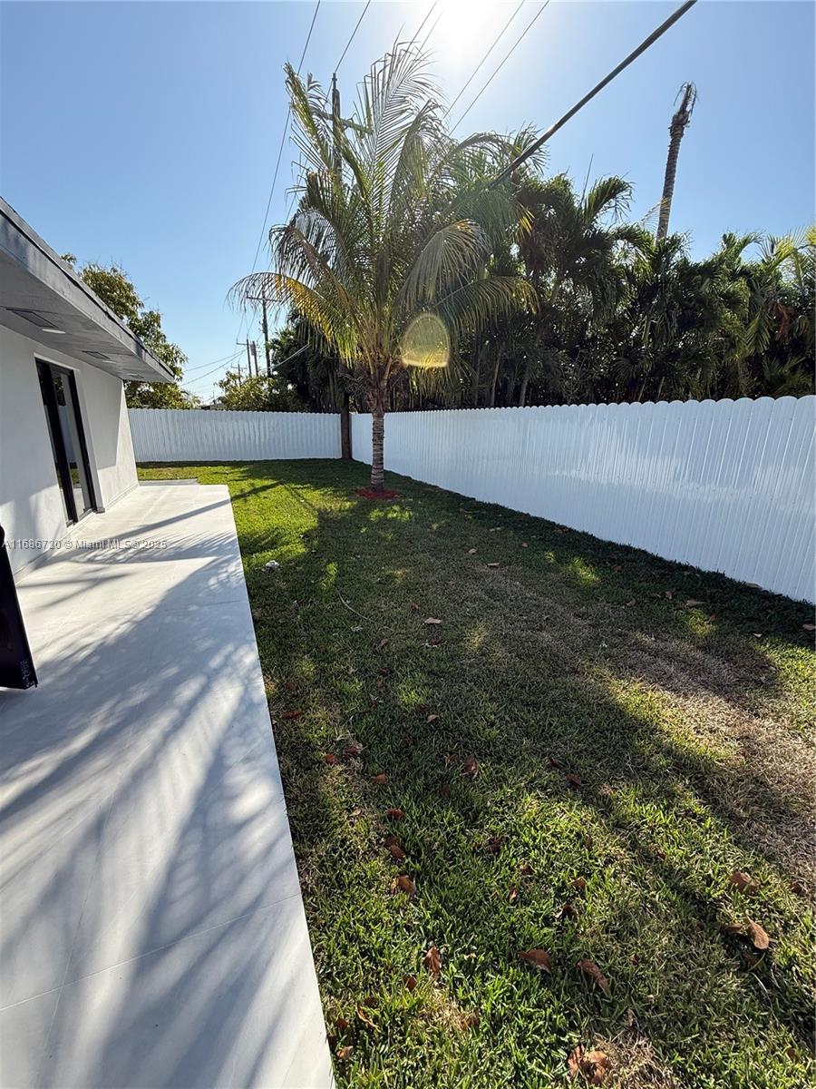 TROPICAL ESTATES 1ST ADDN - Residential