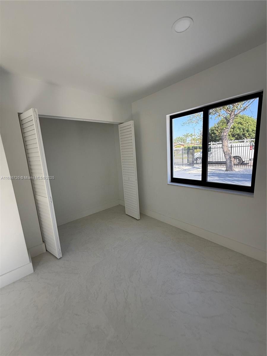 TROPICAL ESTATES 1ST ADDN - Residential