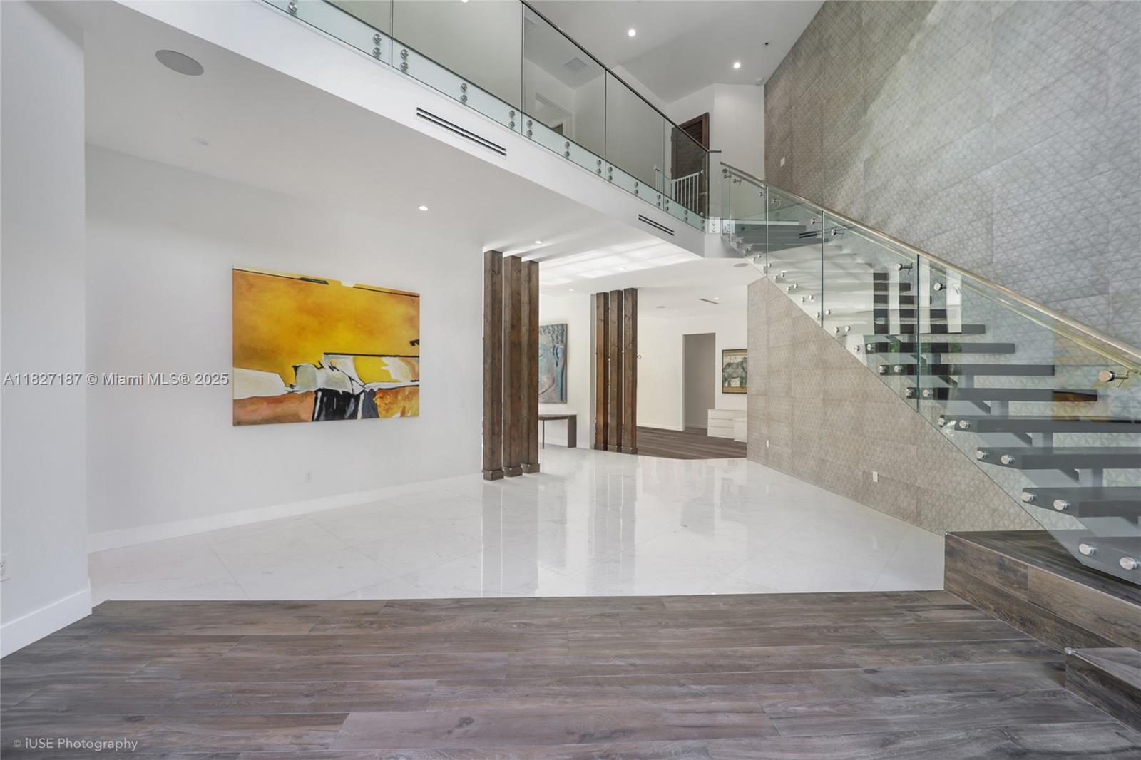 56 Samana Dr