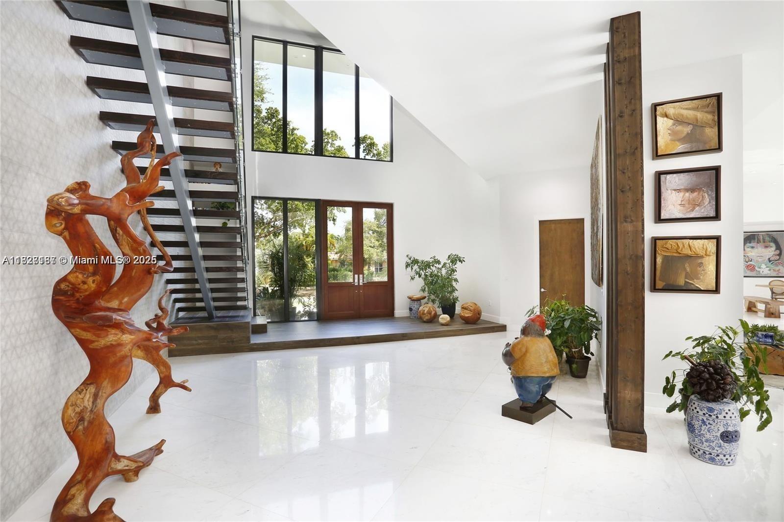 56 Samana Dr